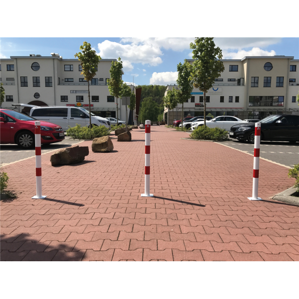 Barrier posts | Steel tube  60 x 2,5 mm | stationary | to be fixed by plugs | hot-dip galvanized | without eyelet